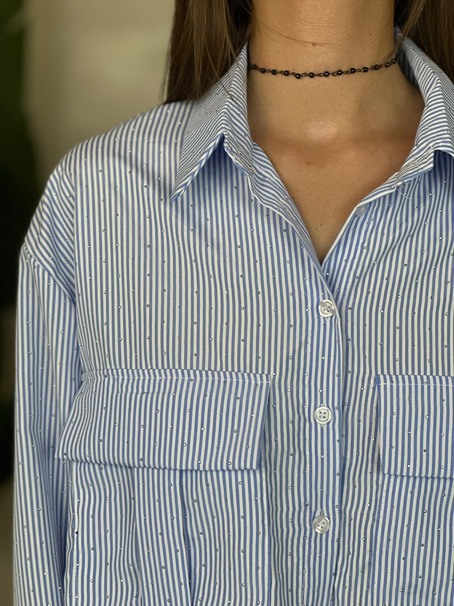 CAMICIA CROP A RIGHE CON STRASS
